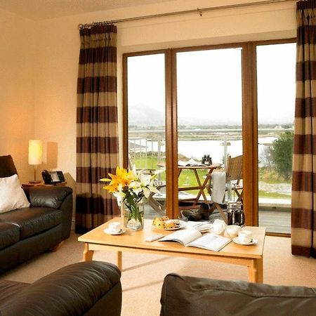 Golden'S Cove Apartments At Sneem Hotel Extérieur photo