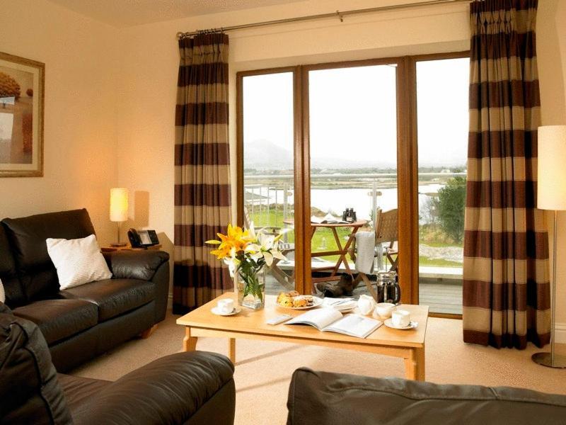 Golden'S Cove Apartments At Sneem Hotel Extérieur photo